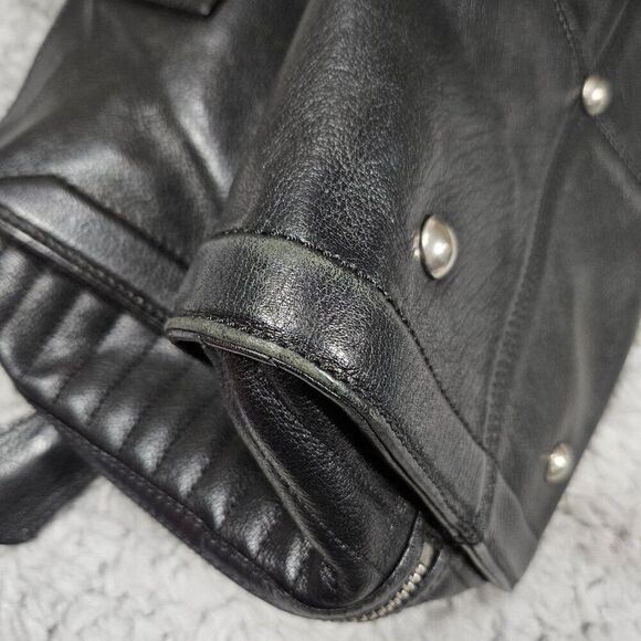 READ Alexander McQueen Leather Skull Padlock Zip Around Biker Bag Black - Picture 4 of 16